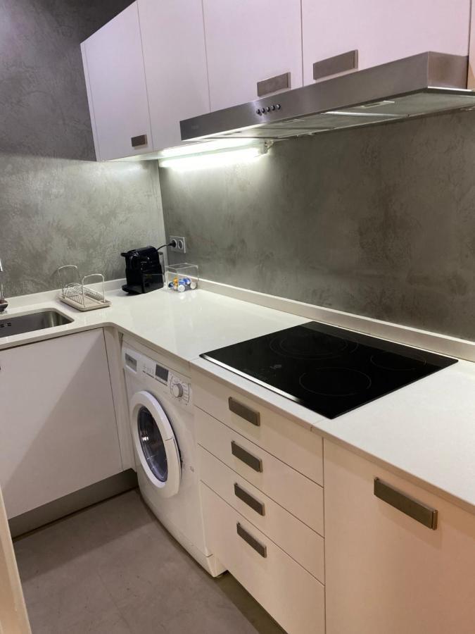 Apartament Petit Rossello Barcelona Zewnętrze zdjęcie