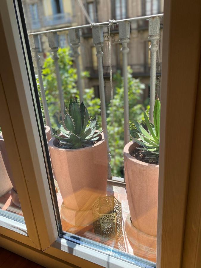 Apartament Petit Rossello Barcelona Zewnętrze zdjęcie