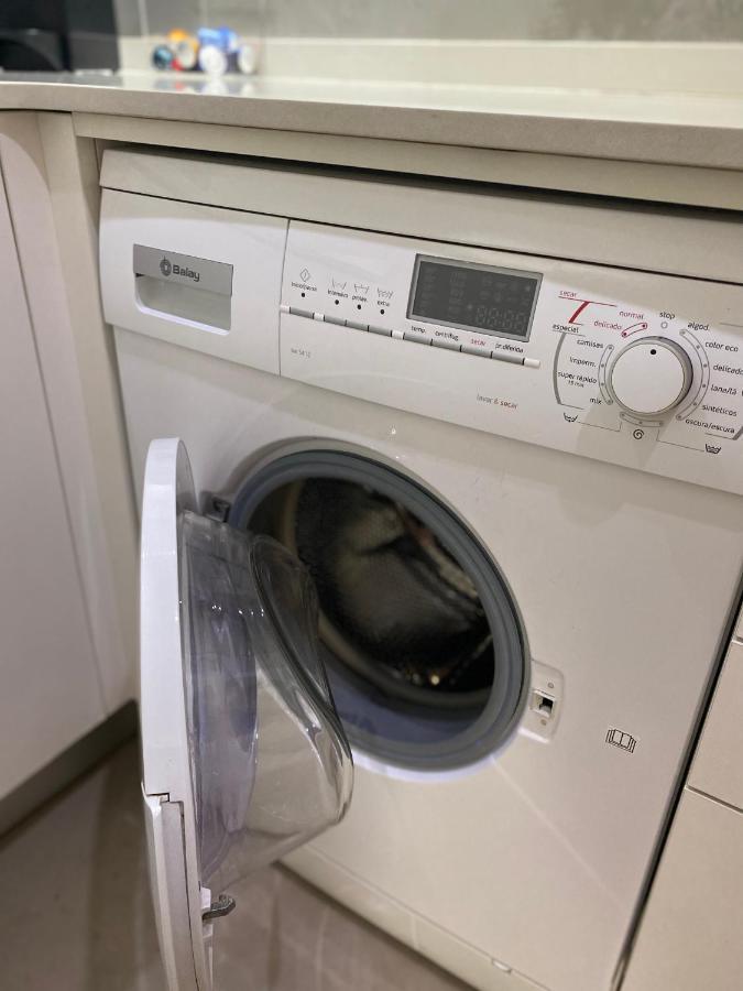 Apartament Petit Rossello Barcelona Zewnętrze zdjęcie