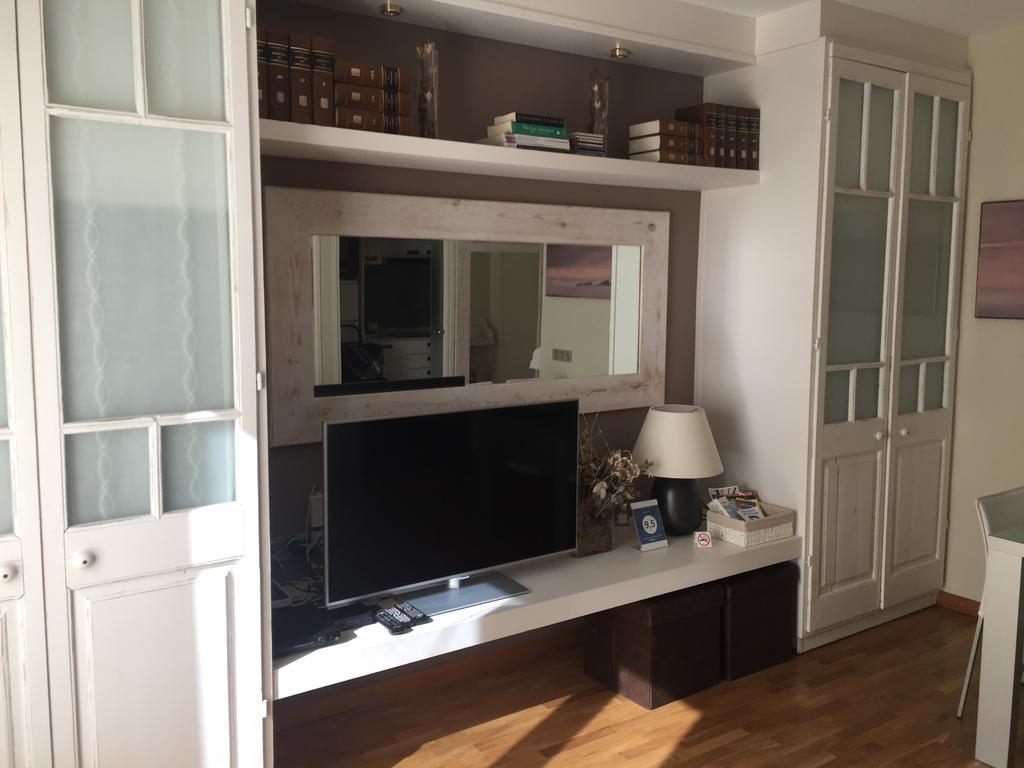 Apartament Petit Rossello Barcelona Zewnętrze zdjęcie